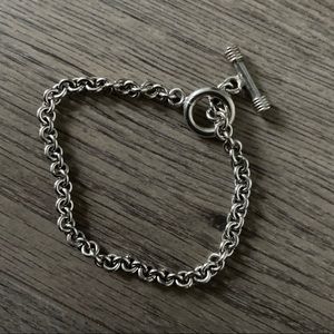 Silver link bracelet with toggle clasp